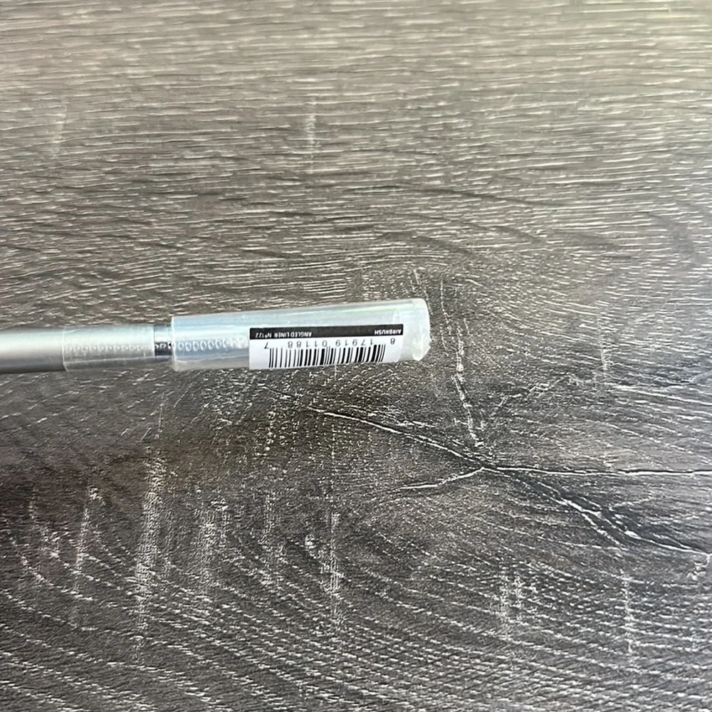 It makeup brush - Picture 4 of 5
